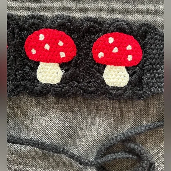 Crochet🧶 mushroom headband - Picture 4 of 5